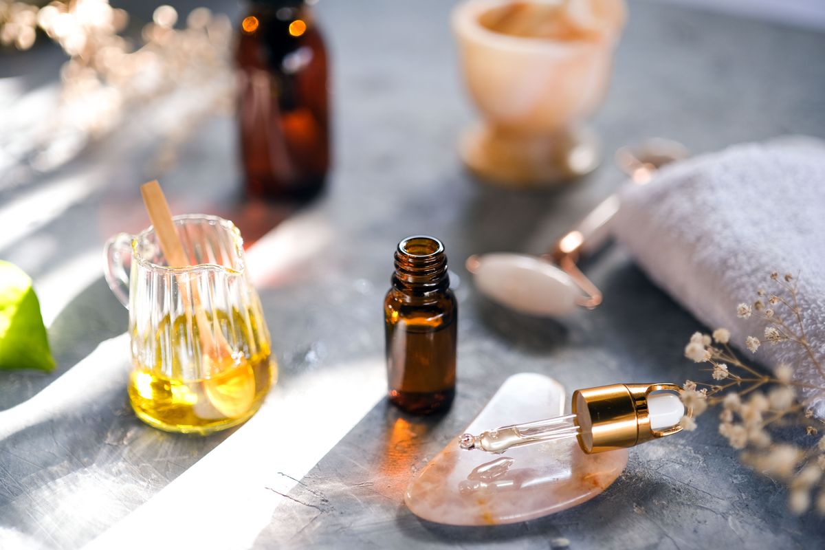 Amber glass serum bottles with droppers