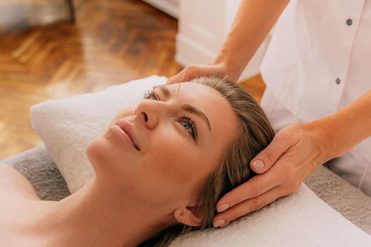 Scalp massage during a hair wash